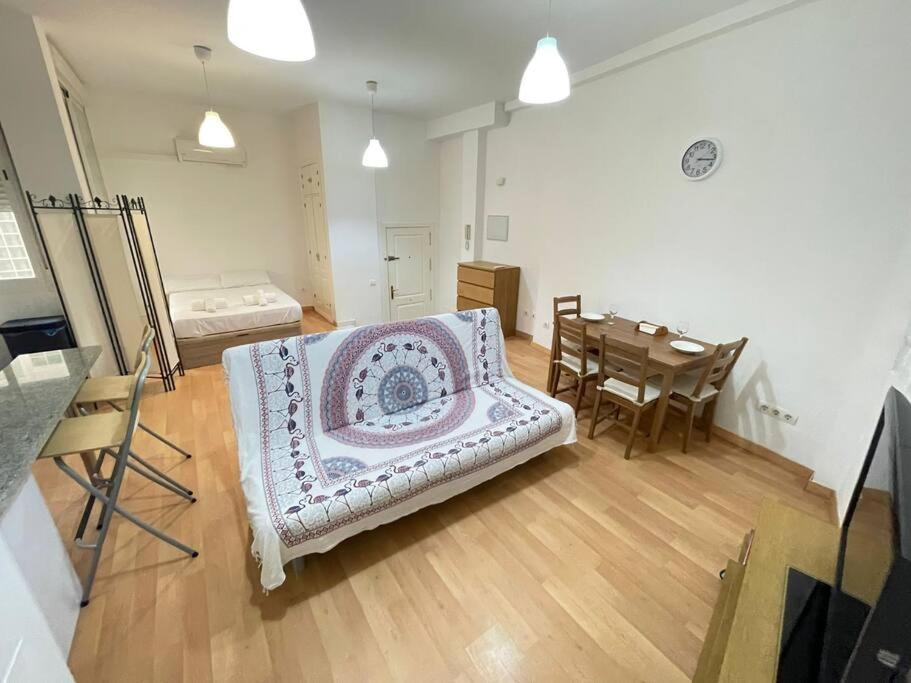 מאלגה Nice Flat In Atarazanas - Souv מראה חיצוני תמונה